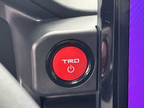 Certified 2025 Toyota Tacoma TRD Off-Road w/ TRD Off Road Upgrade Package image 29