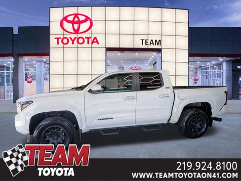 Certified 2025 Toyota Tacoma SR5 AWD/4WD image 1