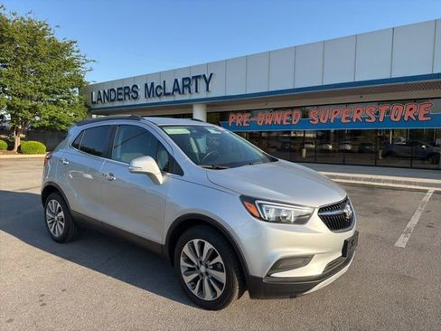 Used 2019 Buick Encore Preferred FWD image 1