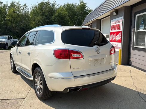 Used 2015 Buick Enclave Leather FWD image 3