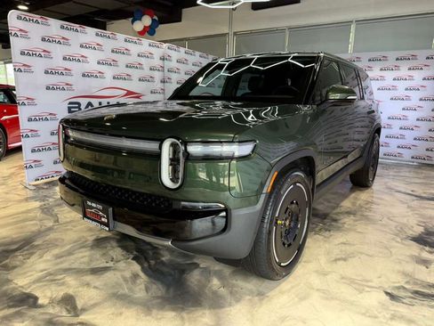 Used 2025 Rivian R1S Adventure AWD/4WD image 2