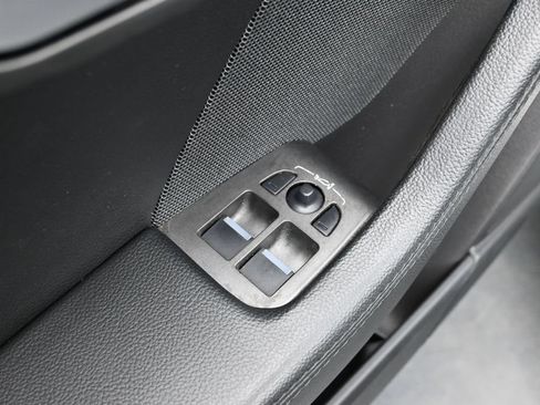 Used 2016 Jaguar F-TYPE Convertible RWD image 9