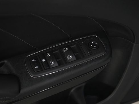 Used 2020 Dodge Charger SXT w/ Plus Group image 18