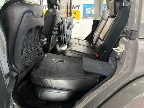 Used 2022 Jeep Wrangler Unlimited Rubicon w/ Xtreme Recon 35" Tire Package AWD/4WD image 41