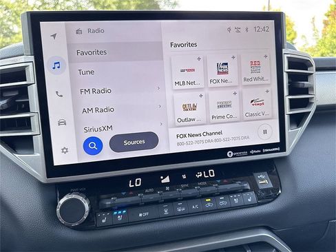 Used 2023 Toyota Tundra Limited image 4