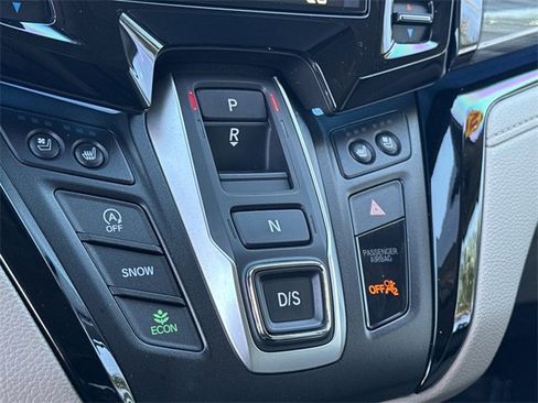 Used 2023 Honda Odyssey Elite image 32