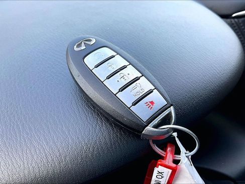 Used 2014 INFINITI QX80 4WD w/ Theater Package image 13