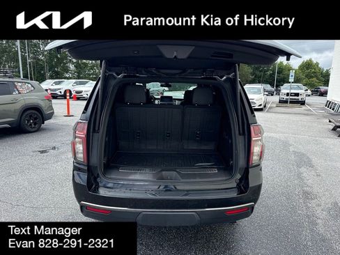 Used 2022 Chevrolet Tahoe Z71 w/ Luxury Package AWD/4WD image 10