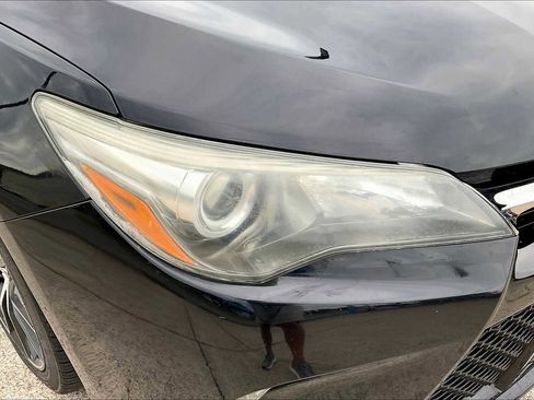 Used 2017 Toyota Camry XSE image 27