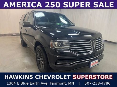 Used 2015 Lincoln Navigator 4WD image 1