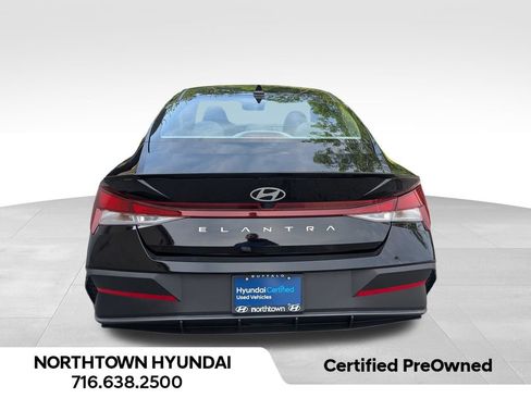 Used 2025 Hyundai Elantra Sport FWD image 14