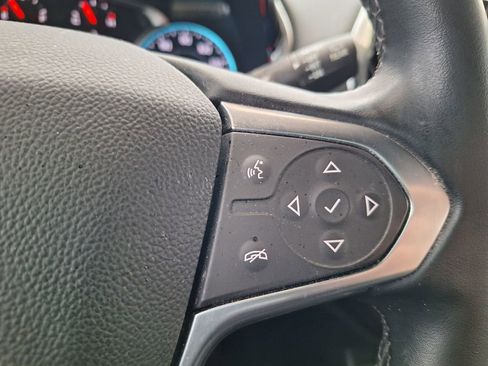 Used 2023 Chevrolet Traverse LT image 13