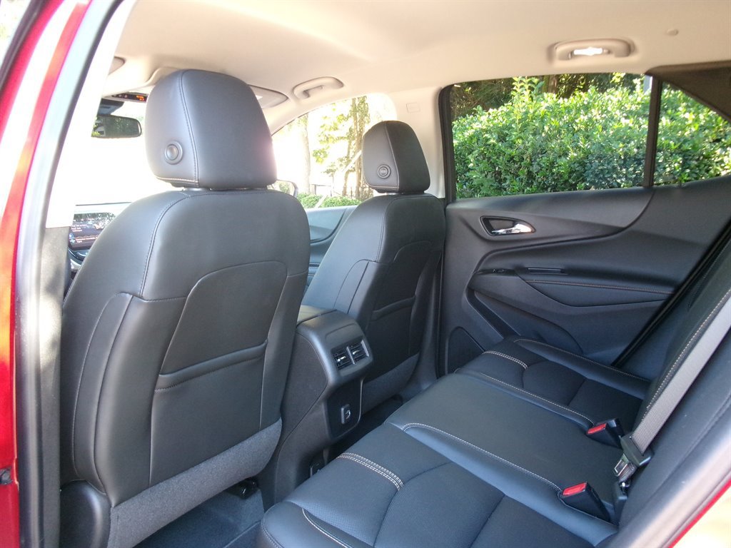 Used 2022 Chevrolet Equinox Premier FWD image 29