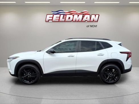 Used 2024 Chevrolet Trax ACTIV w/ Driver Confidence Package FWD image 2