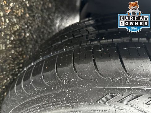 Used 2021 Tesla Model 3 Standard Range Plus image 30