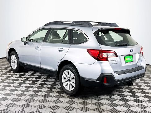 Used 2018 Subaru Outback 2.5i AWD/4WD image 6