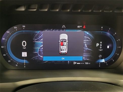 Certified 2024 Volvo XC90 B6 Ultimate w/ Lounge Package image 38