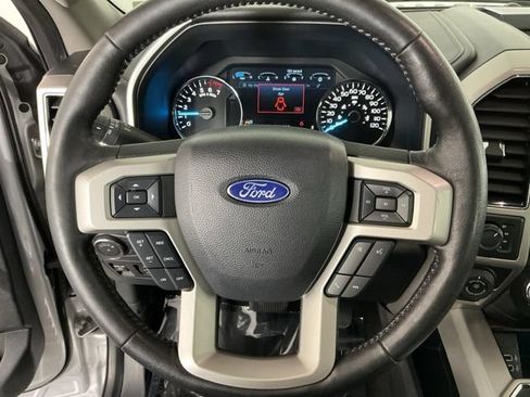 Used 2019 Ford F150 Lariat w/ Equipment Group 502A Luxury AWD/4WD image 16