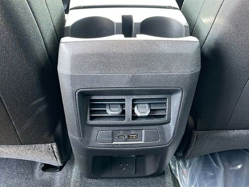 New 2025 GMC Canyon Elevation w/ Convenience Package image 16