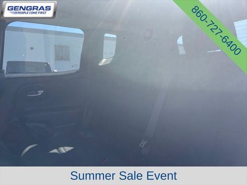 Certified 2017 Jeep Renegade Altitude AWD/4WD image 36
