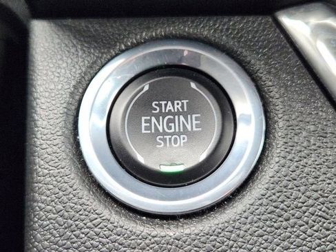 Used 2024 Buick Envista Preferred w/ Convenience I Package image 19