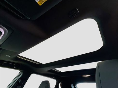 New 2025 Toyota bZ4X AWD image 7