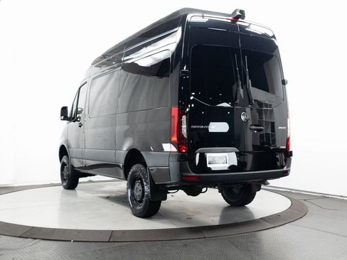 Used 2024 Mercedes-Benz Sprinter 2500 image 23