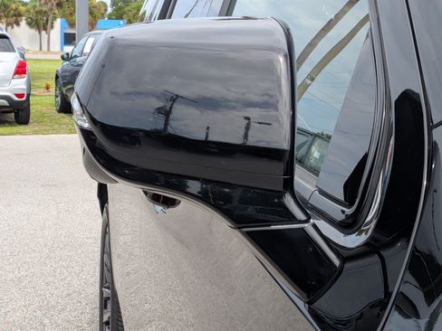 Certified 2023 Cadillac Escalade Sport w/ LPO, ONYX Package AWD/4WD image 11