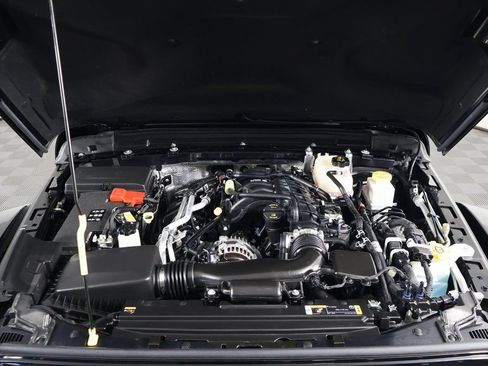 Used 2024 Jeep Gladiator Mojave AWD/4WD image 15