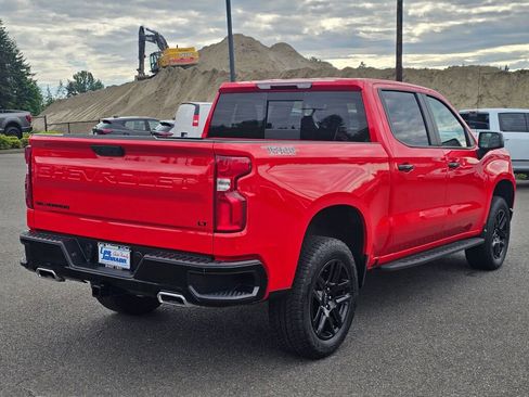 Used 2024 Chevrolet Silverado 1500 LT Trail Boss w/ Convenience Package II AWD/4WD image 5
