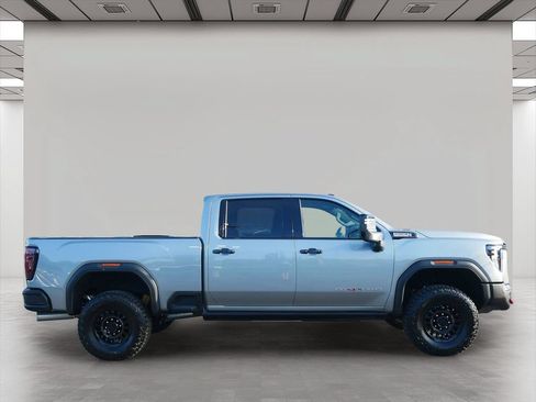 Used 2025 GMC Sierra 2500 AT4X w/ AT4X AEV Edition AWD/4WD image 7