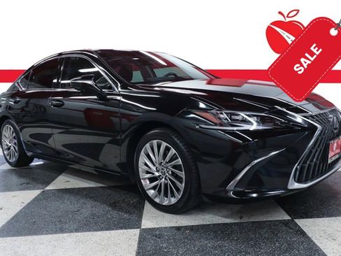 Used 2022 Lexus ES 350 Ultra Luxury w/ Accessory Package 2 FWD image 1