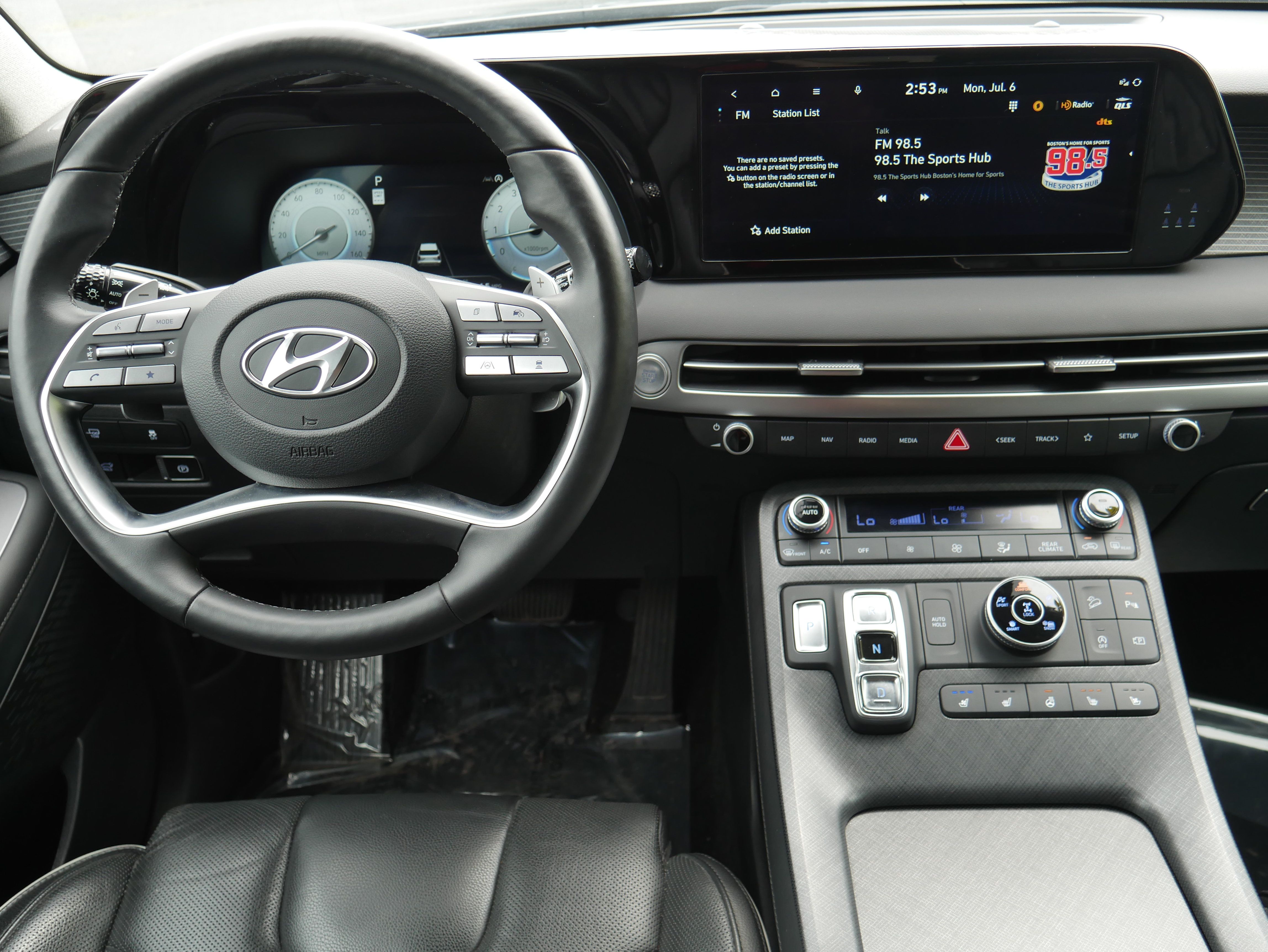 Used 2024 Hyundai Palisade Limited AWD/4WD image 19