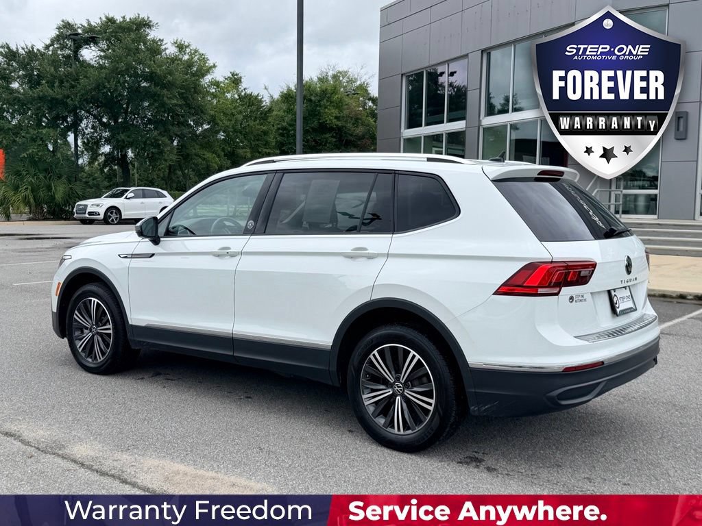 Used 2024 Volkswagen Tiguan SE AWD/4WD image 4