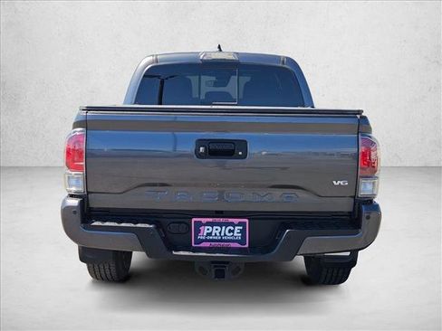 Used 2022 Toyota Tacoma TRD Off-Road w/ Technology Package RWD image 7