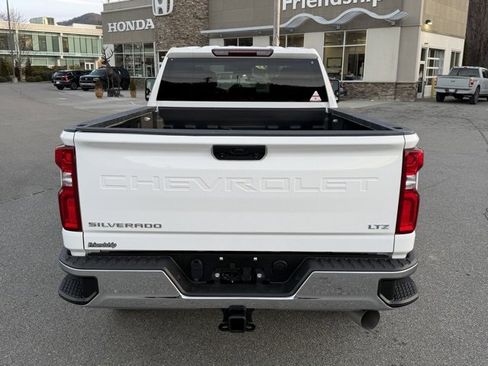 Used 2024 Chevrolet Silverado 2500 LTZ image 6