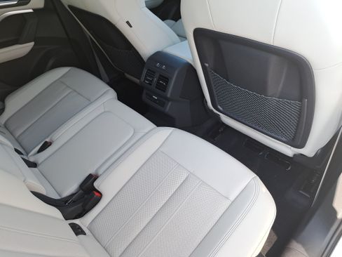 Used 2025 Audi Q5 Premium Plus w/ Premium Plus AWD/4WD image 11