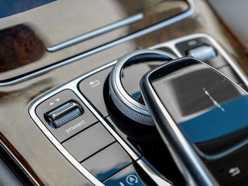 Used 2016 Mercedes-Benz C 300 4MATIC Sedan image 23