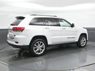 Used 2019 Jeep Grand Cherokee Summit AWD/4WD video 2