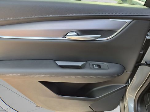 New 2026 Cadillac XT5 Luxury AWD/4WD image 25