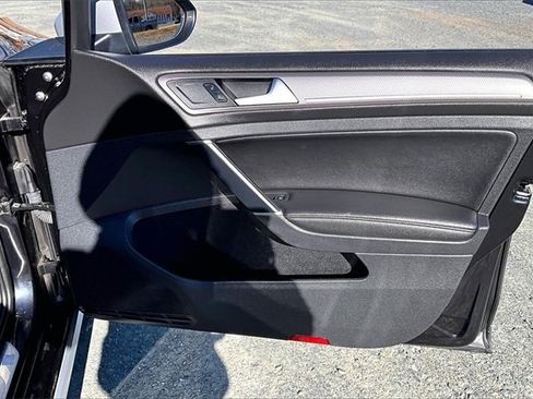 Used 2018 Volkswagen Golf Alltrack SEL image 21