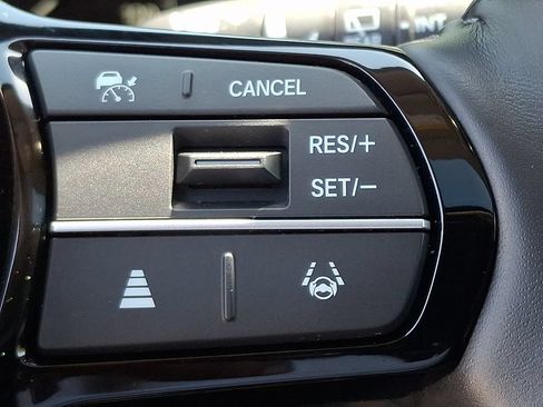 Used 2025 Honda HR-V EX-L image 22