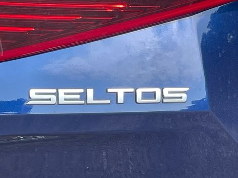Used 2022 Kia Seltos EX AWD/4WD image 17