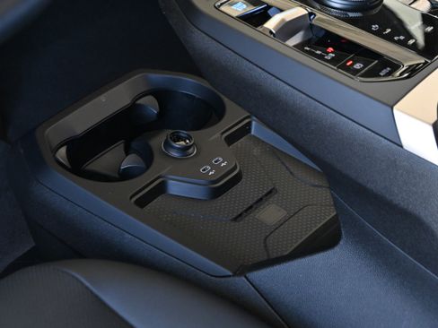 Certified 2025 BMW iX xDrive50 AWD/4WD image 25