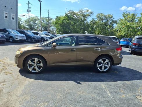 Used 2011 Toyota Venza w/ Premium Pkg #2 FWD image 7