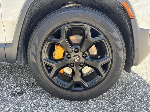 Used 2024 Rivian R1S Adventure Quad AWD/4WD image 36