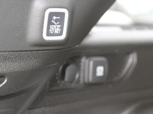 New 2025 Jeep Grand Cherokee Altitude RWD image 31