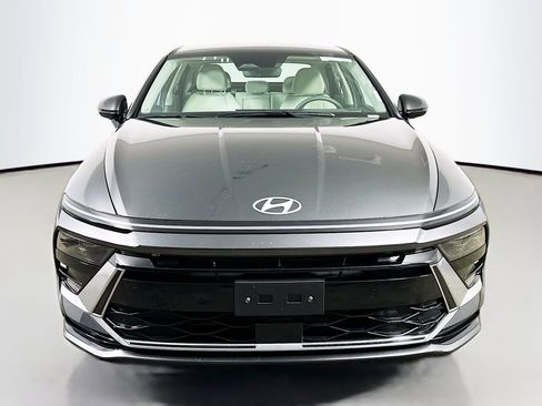 Used 2025 Hyundai Sonata SEL image 2