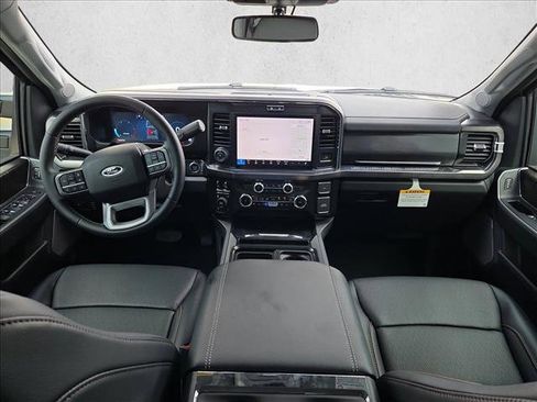 Used 2026 Ford F250 Lariat w/ Lariat Premium Package AWD/4WD image 15
