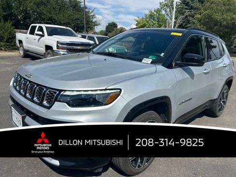 Used 2025 Jeep Compass Limited w/ Elite Group AWD/4WD image 17